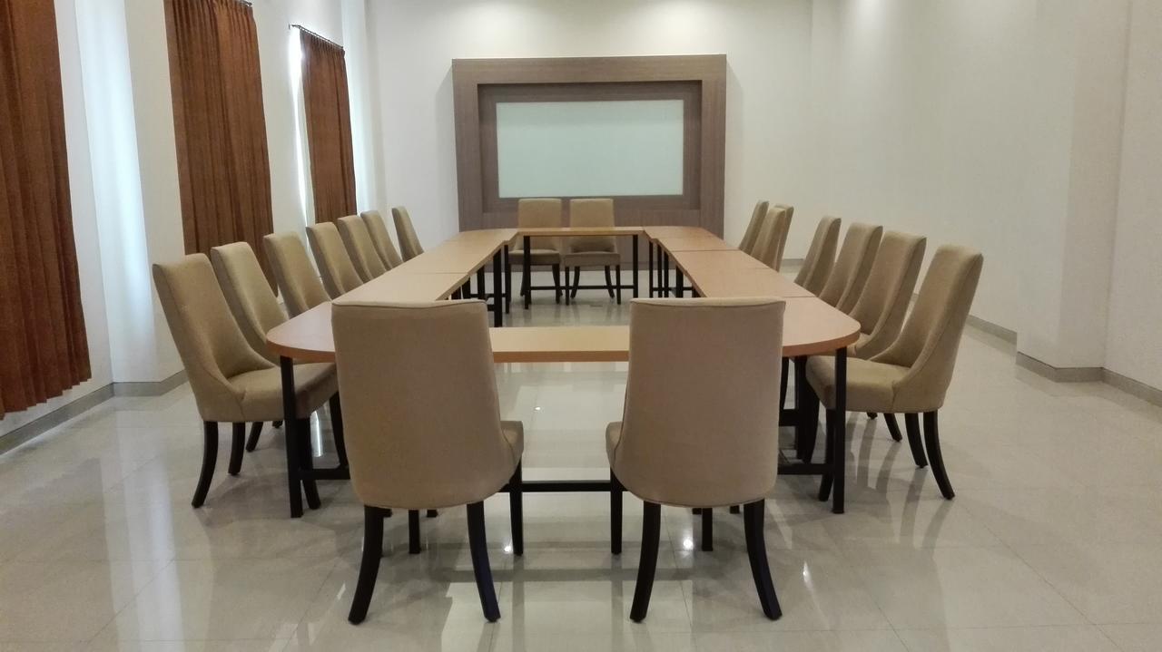 Midtown Xpress Sampit - Kalimantan Tengah Kültér fotó